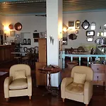Aliki 4*